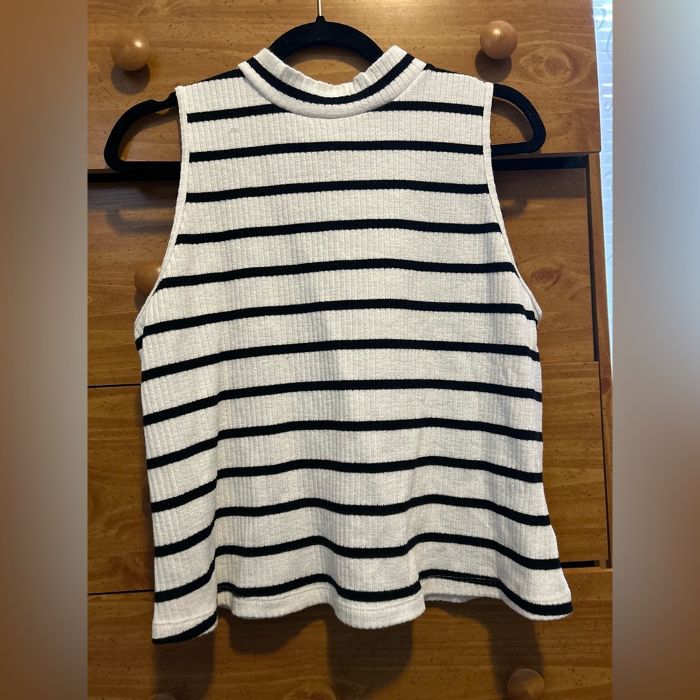 Striped Sleeveless Women's Mock Neck Top - Picture 3 of 4